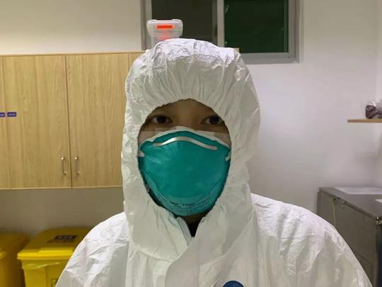 抗疫一线“最美”的12组图，张张感动人心