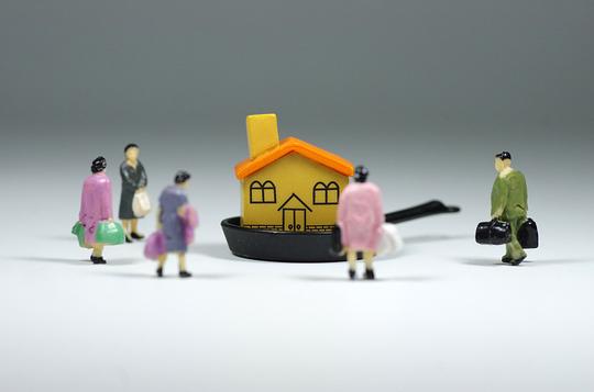5年后，房子是白菜价还是黄金价，楼市释放3个信号，清楚了
