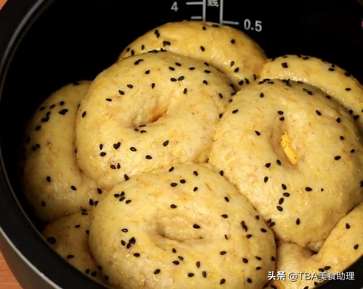 回家可以做什么美食（面粉可以做很多美食你喜欢吃什么样的面食）