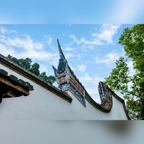 为什么福州话和闽南话不同？