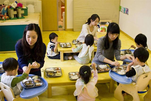 为孩子选择合适的幼儿园要考虑什么