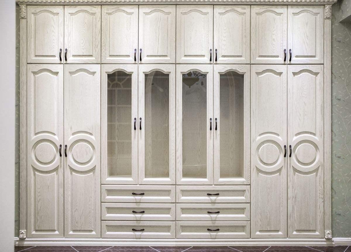 实木颗粒板和实木多层板那个做衣柜好