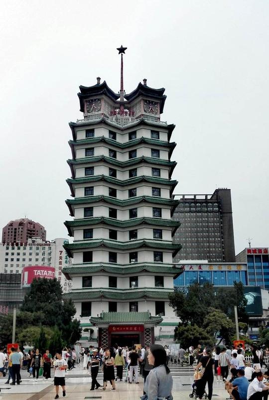 郑州市标——二七纪念塔，来郑州一定要去的地方