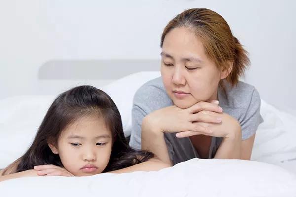 孩子害怕一个人睡觉怎么办