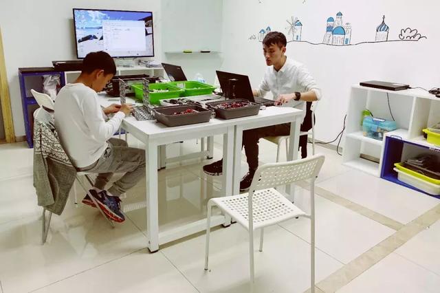 孩子几岁学少儿编程比较合适