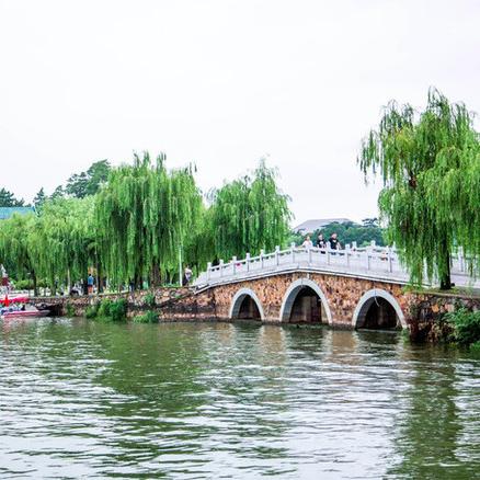 武汉哪家公司生产的断桥铝门窗质量好？