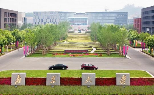 2022年世界大学排名公布，清华“逆袭”为亚洲第一，复旦不敌南大