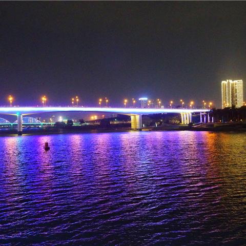 2025.11.25南宁今日气温变化情况