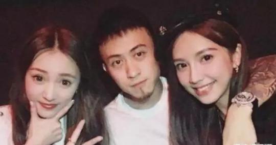 人称“沪上皇”的秦奋到底多有钱？网友：月工资仅买他嘴上那根烟