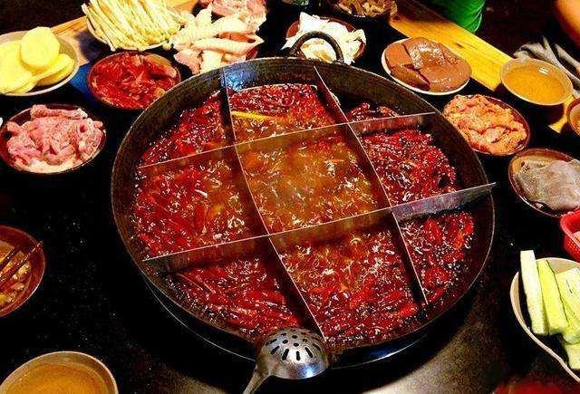 西安重庆有什么美食（为何这两个城市旅游收入是成都一半左右）