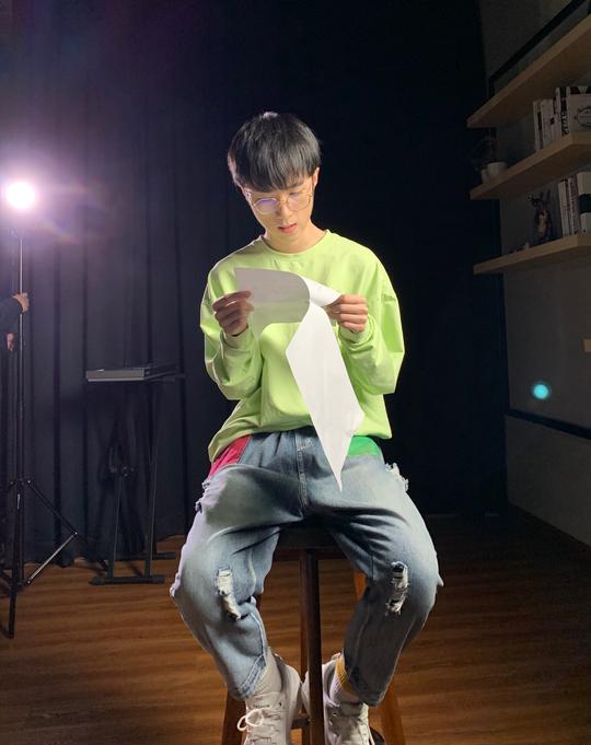 王小歪获评快手年度达人，微博声称自己花手无敌，渣男本色？