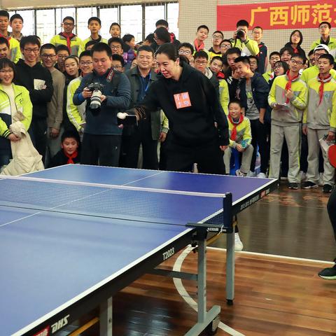 拳击女孩桂林老乡相关长尾关键词有哪些