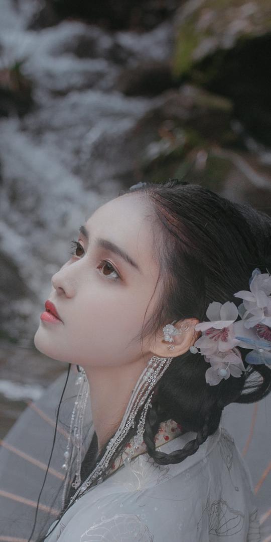 古风小姐姐，身穿汉服仙气飘飘，很有古典气质，美到你了吗？
