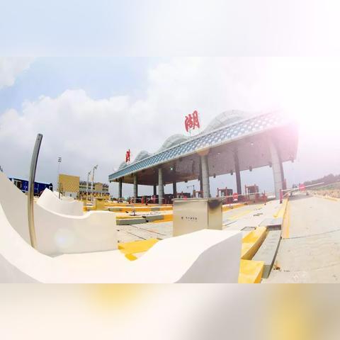 洪湖市跟武汉市哪个区近