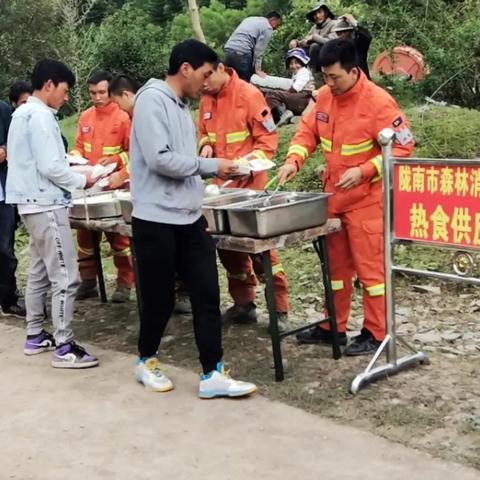 专职消防员伙食标准？