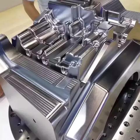 重庆塑胶模具工资怎么样