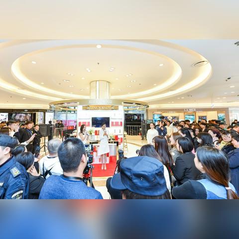 济南银座商城和银座购物广场哪个东西多？