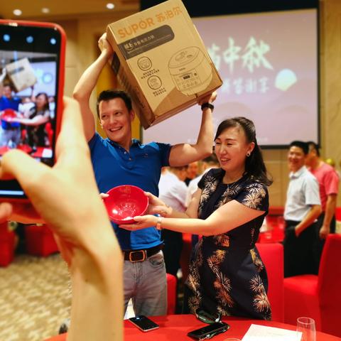 闽南生女儿的风俗？