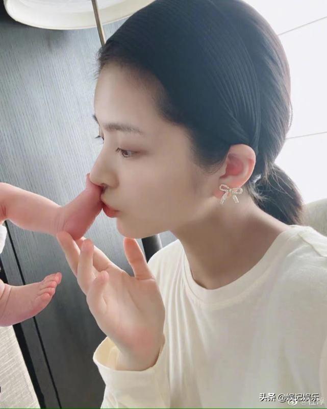宝宝小脚丫起名,你见过低调的人有多低调
