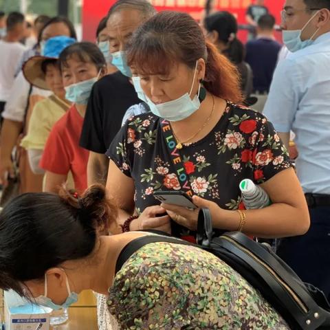 武汉市哪个小区叫凤凰府