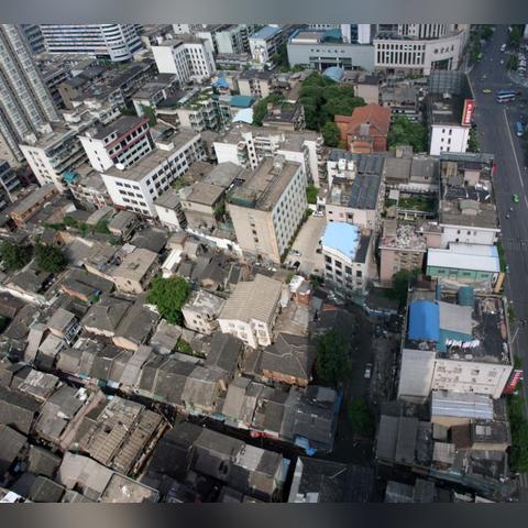 七月去长沙玩穿什么鞋子？