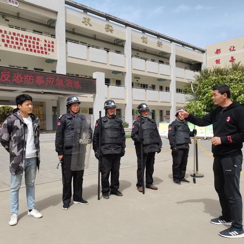 户县到西安火车站坐啥车？