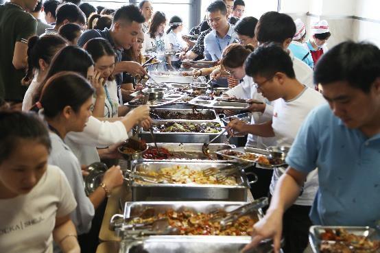 湖南有什么好吃的美食（湖南有哪些好吃的特产零食）