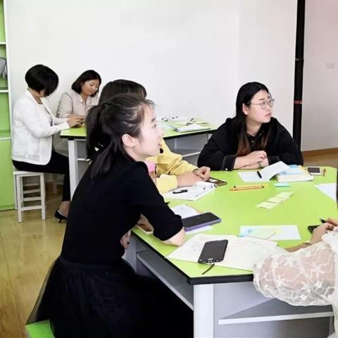 西安浐灞小学老师待遇相关长尾关键词有哪些