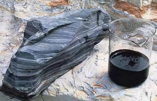 石油枯竭理论，是资本家的一场世纪骗局？50年来石油却越用越多