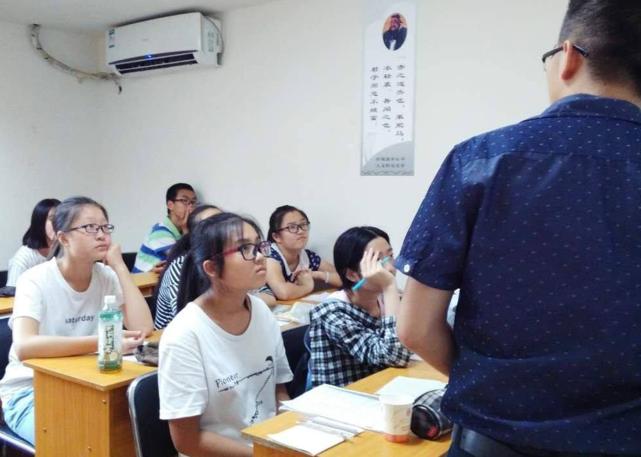 非法开补习班致多人阳性被拘
/非法开辅导班 非法开补习班致多人阳性被拘
/非法开辅导班