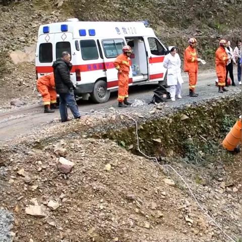 桂林高速公路拖车费标准相关长尾关键词有哪些