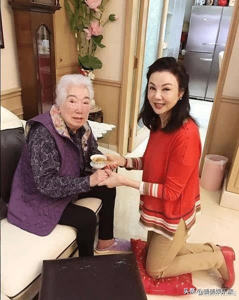 "小婉君"嫁豪门被王祖贤插足，婆婆撑腰：就当儿子2000万叫了只鸡