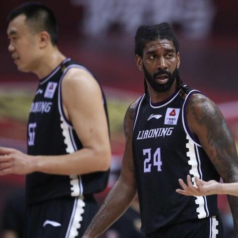 怎么买半场足球球员