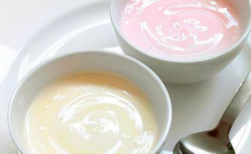 活菌风味酸牛乳是酸奶吗(低温酸奶和常温酸奶的区别)