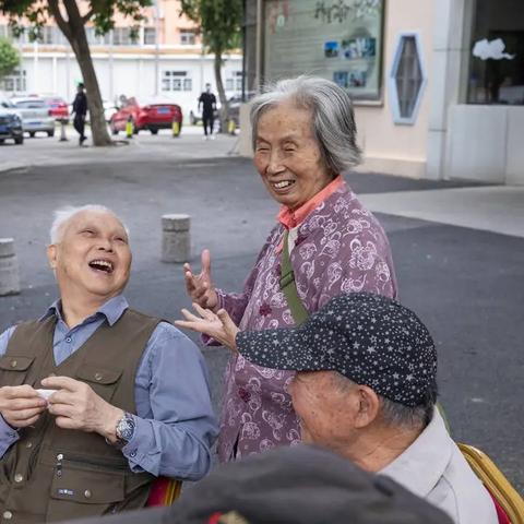 南宁市第六人民医院座哪个地铁