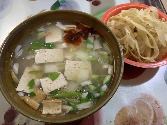 洛阳道北贾记豆腐汤，五元打底，味美价廉，您喝过吗