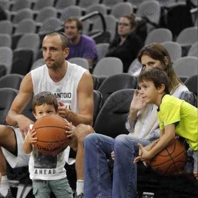 足球男孩怎么选队员的