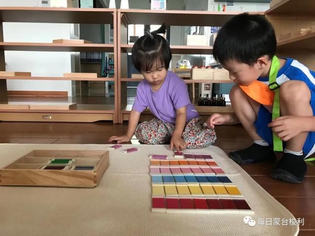 孩子只听老师的不停爸爸妈妈的