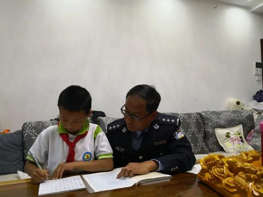 「怒江」你是我的守护神丨“六一”节，听警察爸妈和孩子说说心里话