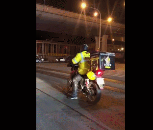 南宁市做外卖员怎么样啊