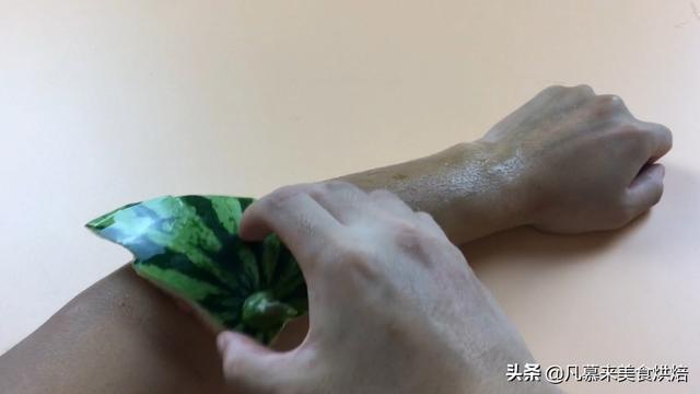 夏天吃不完的西瓜怎样保存