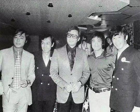 黑社会不敢动李小龙，名气大只是原因之一，身后的跟班非一般人