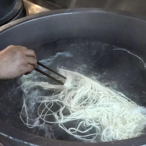 兰州拉面哪家店最好吃的相关长尾关键词有哪些