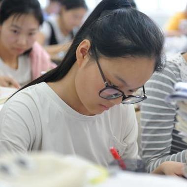 厦门大学毕业生就业指导的相关长尾关键词有哪些