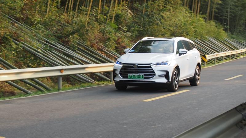 拍車視頻素材哪里找_大家除了主要的工作 運營百科