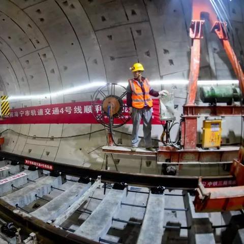成都市地铁2号线东延的长尾关键词有哪些