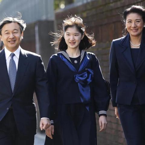 成都华美眼袋手术效果如何？