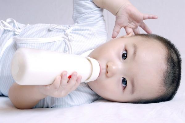婴幼儿配方乳粉产品检验(贝因美奶粉的配料里为什么有的是生牛乳有的是脱脂乳粉)