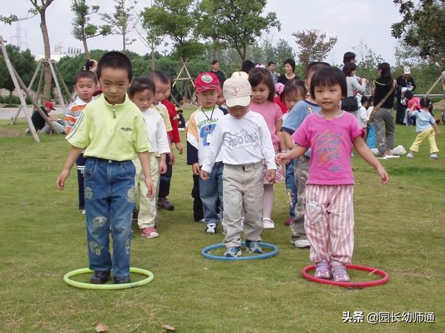 幼儿园不能穿什么衣服