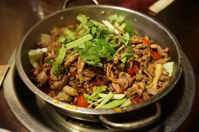 有什么有什么美食（你们家乡都有哪些好吃的特产）